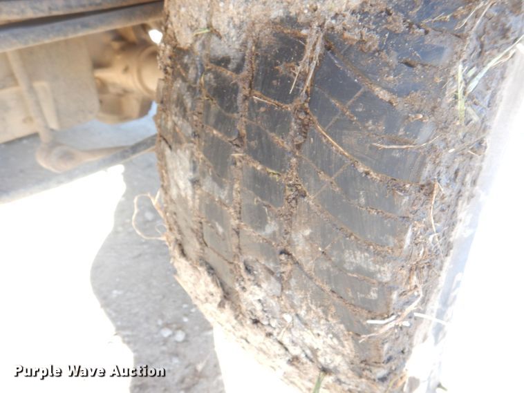 image for item MW9322 2013 Ford F350 Super Duty XLT  Crew Cab pickup truck