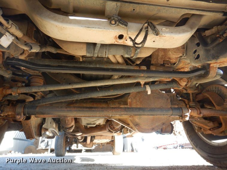 image for item MW9323 2013 Ford F350 Super Duty XLT  Crew Cab pickup truck