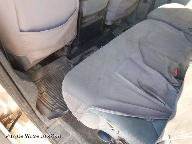 image for item MW9323 2013 Ford F350 Super Duty XLT  Crew Cab pickup truck