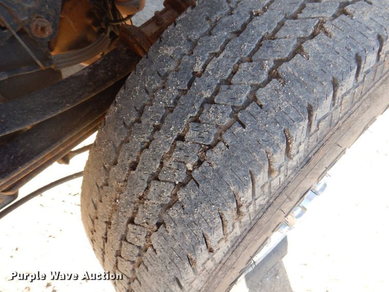 image for item MW9323 2013 Ford F350 Super Duty XLT  Crew Cab pickup truck