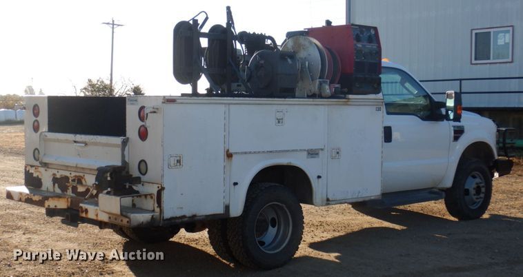 image for item MW9327 2008 Ford F350 Super Duty XLT  utility bed pickup truck