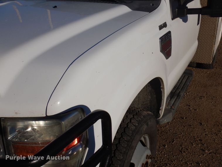 image for item MW9327 2008 Ford F350 Super Duty XLT  utility bed pickup truck