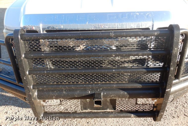 image for item MW9327 2008 Ford F350 Super Duty XLT  utility bed pickup truck