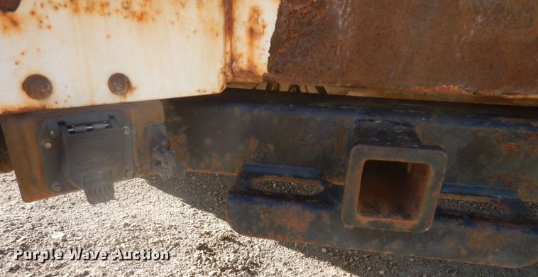 image for item MW9327 2008 Ford F350 Super Duty XLT  utility bed pickup truck