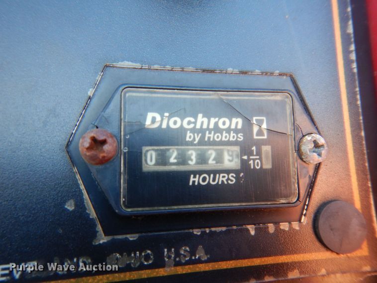 image for item MW9327 2008 Ford F350 Super Duty XLT  utility bed pickup truck