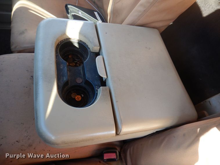 image for item MW9327 2008 Ford F350 Super Duty XLT  utility bed pickup truck