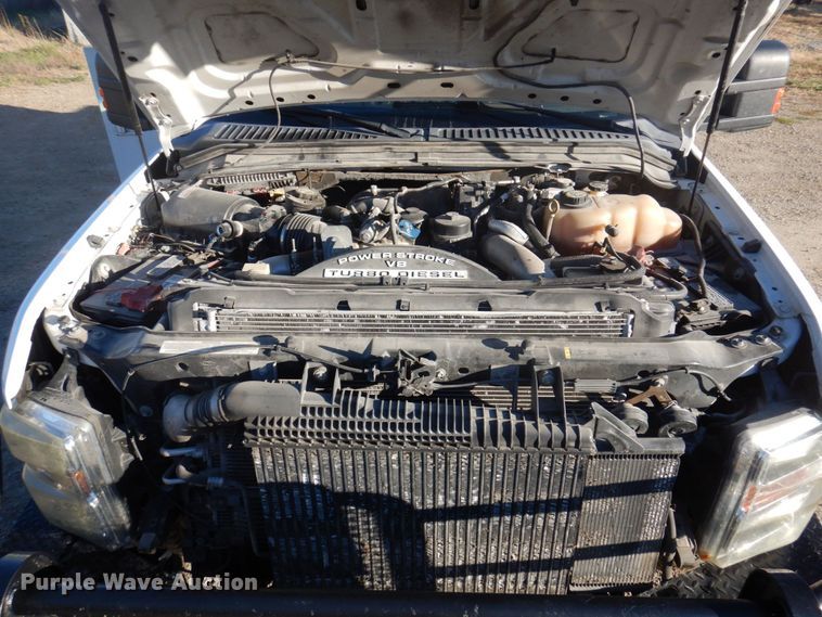 image for item MW9327 2008 Ford F350 Super Duty XLT  utility bed pickup truck