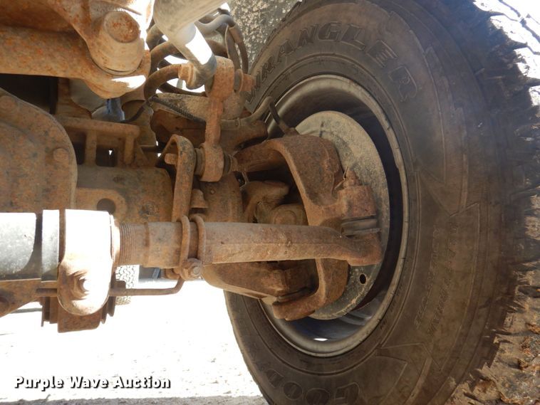 image for item MW9327 2008 Ford F350 Super Duty XLT  utility bed pickup truck