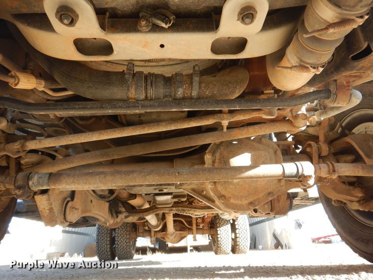 image for item MW9327 2008 Ford F350 Super Duty XLT  utility bed pickup truck