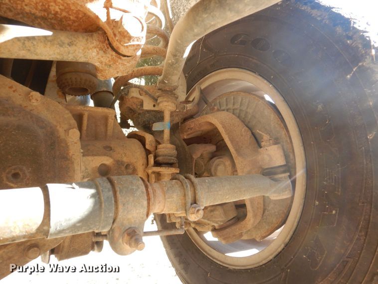 image for item MW9328 2013 Ford F350 Super Duty XLT  Crew Cab pickup truck