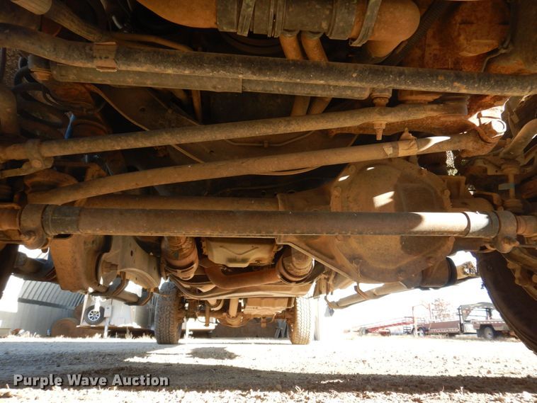 image for item MW9328 2013 Ford F350 Super Duty XLT  Crew Cab pickup truck