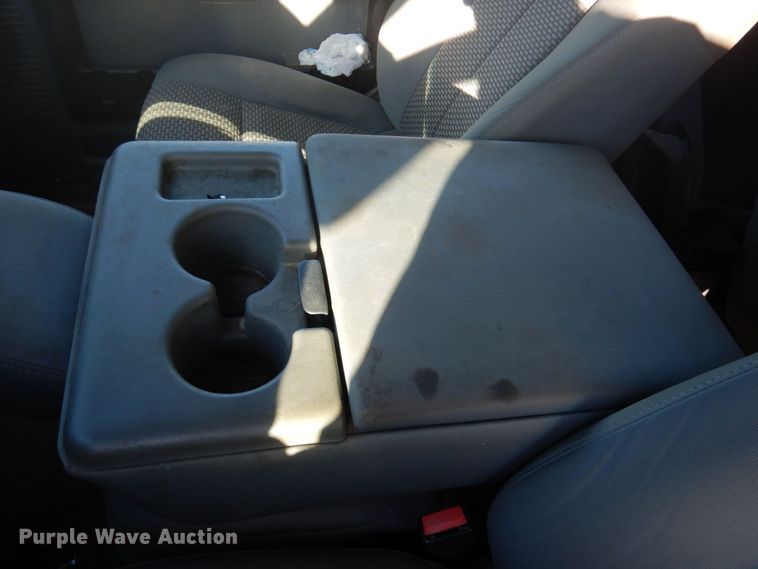 image for item MW9328 2013 Ford F350 Super Duty XLT  Crew Cab pickup truck