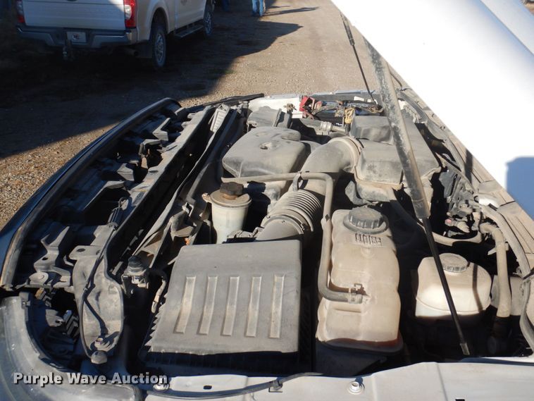 image for item MW9328 2013 Ford F350 Super Duty XLT  Crew Cab pickup truck