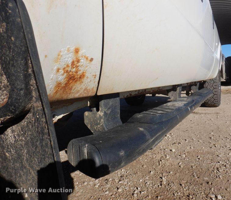 image for item MW9329 2013 Ford F350 Super Duty XLT  Crew Cab pickup truck