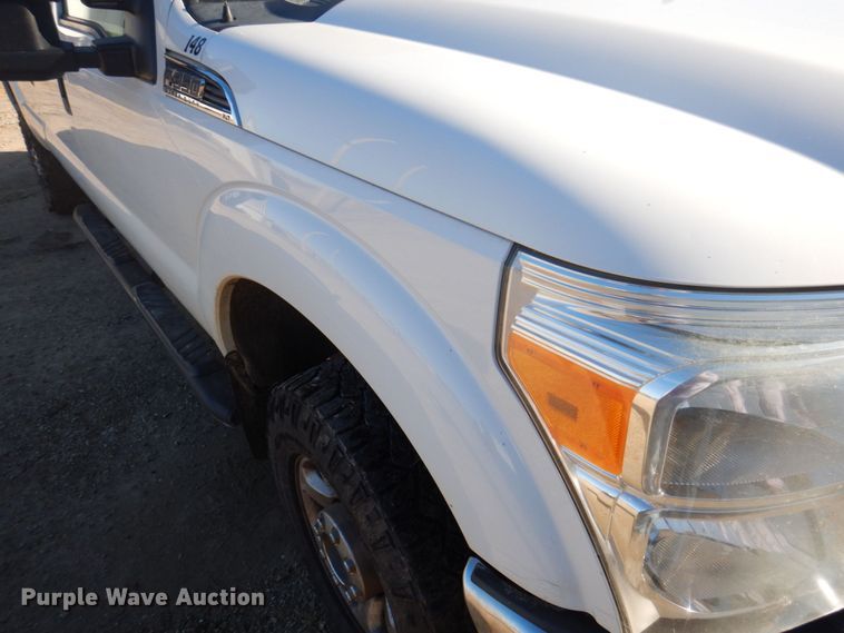 image for item MW9329 2013 Ford F350 Super Duty XLT  Crew Cab pickup truck