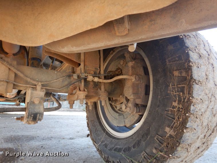 image for item MW9329 2013 Ford F350 Super Duty XLT  Crew Cab pickup truck