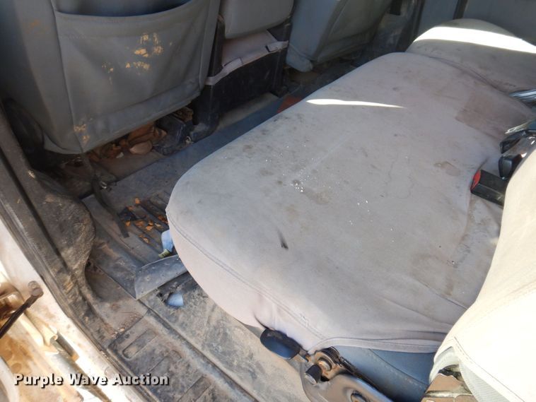 image for item MW9329 2013 Ford F350 Super Duty XLT  Crew Cab pickup truck