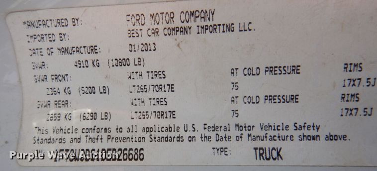 image for item MW9329 2013 Ford F350 Super Duty XLT  Crew Cab pickup truck