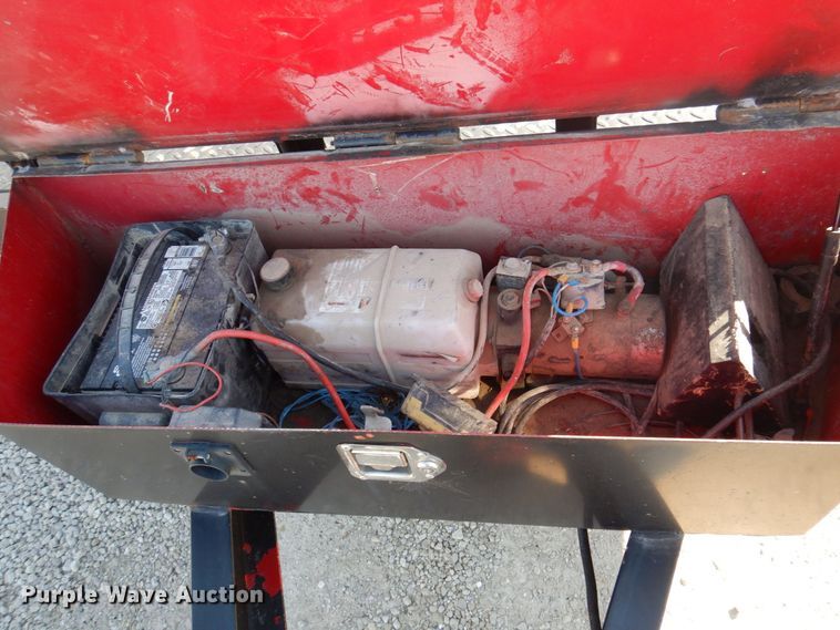 image for item MW9361 2018 Doolittle  tilt deck utility trailer