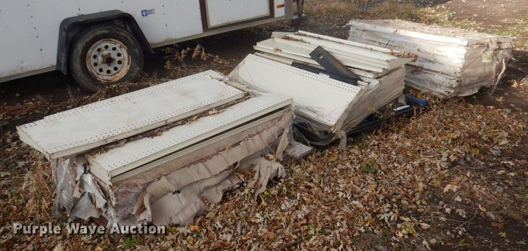 image for item MW9380 Metal shelving