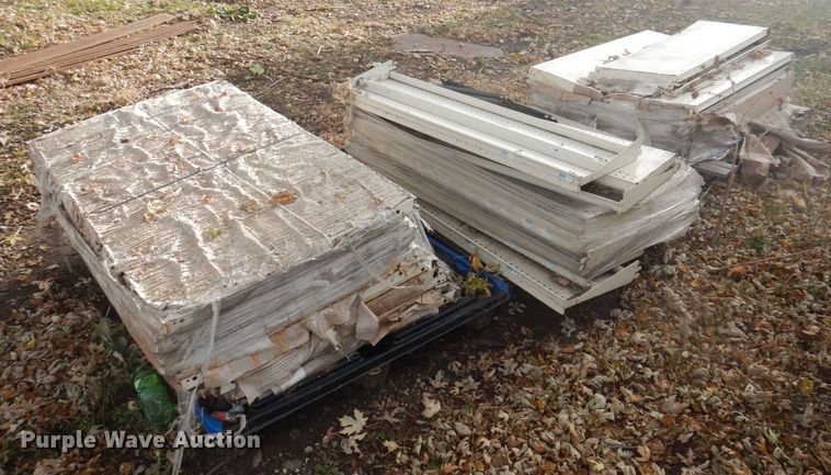 image for item MW9380 Metal shelving