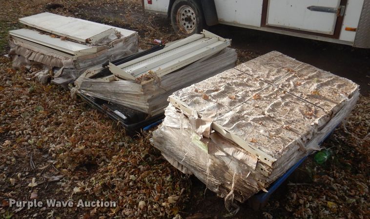 image for item MW9380 Metal shelving