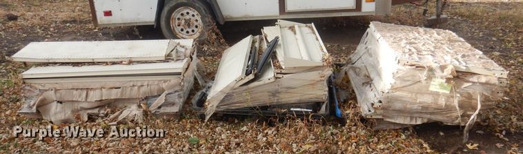 image for item MW9380 Metal shelving