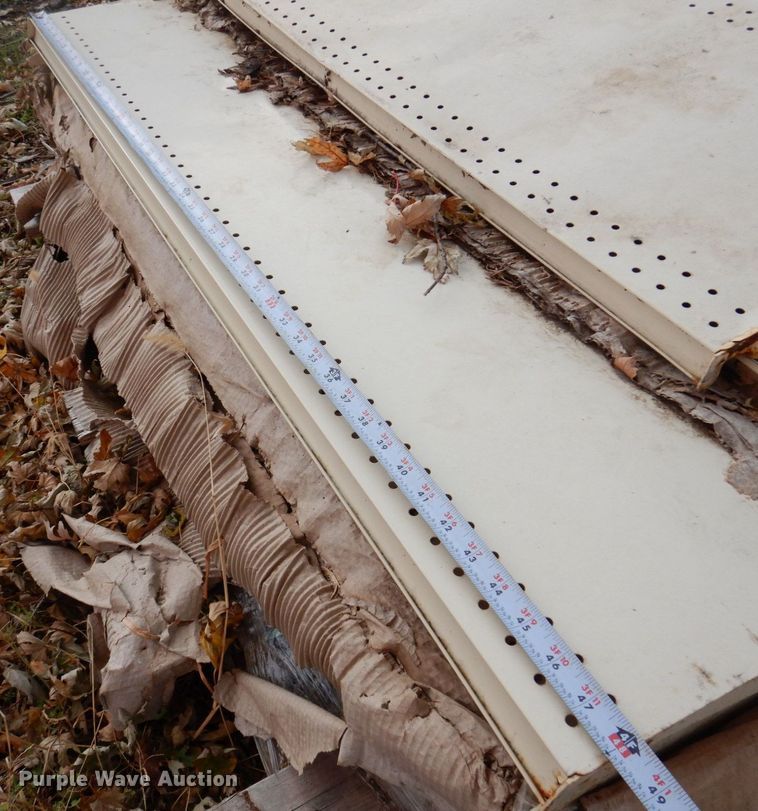 image for item MW9380 Metal shelving