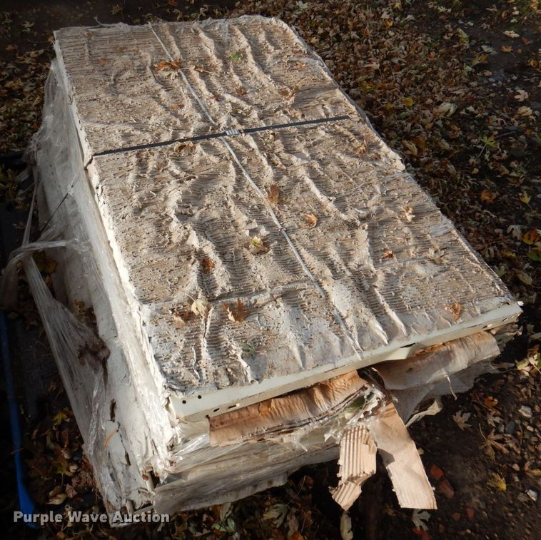 image for item MW9380 Metal shelving