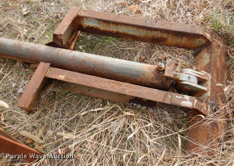 image for item MW9382 Hydraulic cylinder