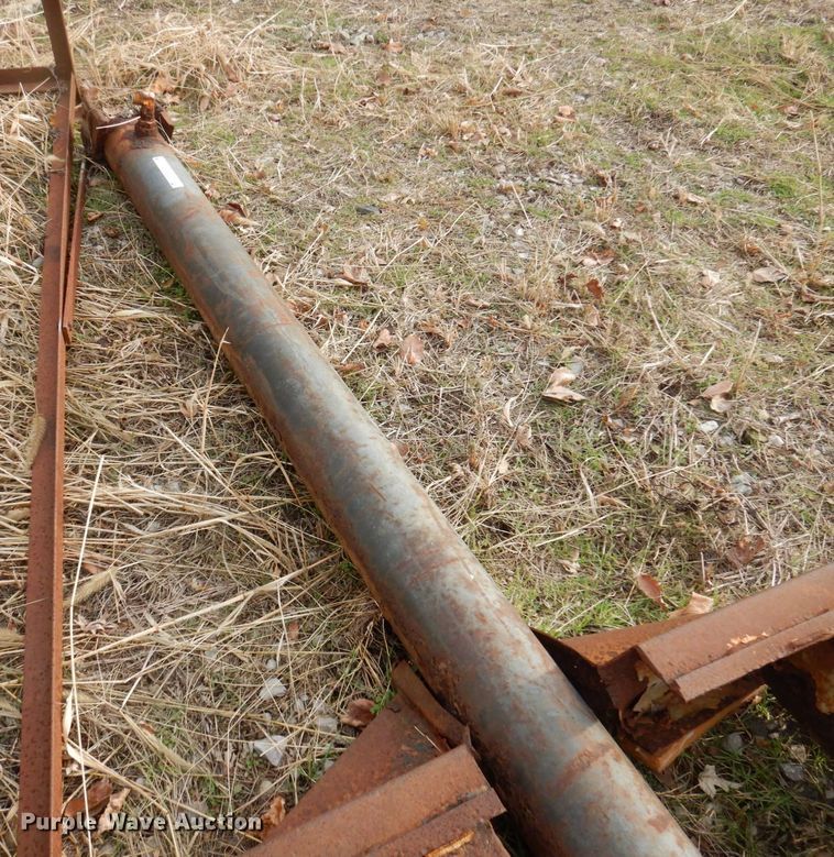 image for item MW9382 Hydraulic cylinder