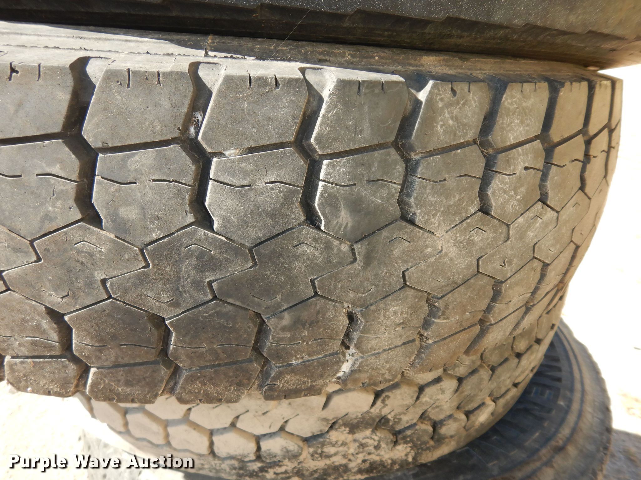 (6) 225/70R19.5 tires in Topeka, KS Item KF9191 sold Purple Wave
