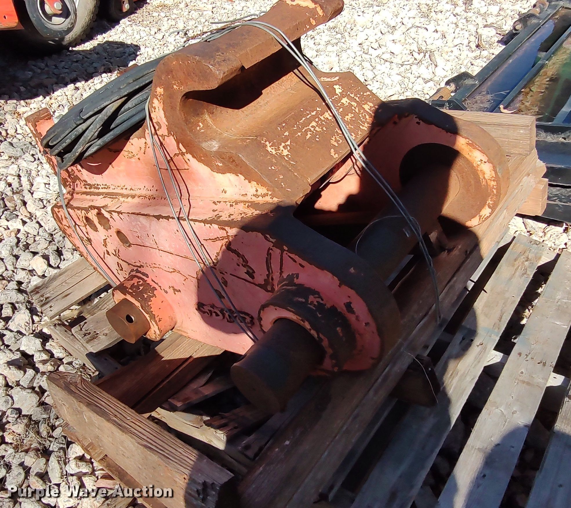 Esco 4147341 quick coupler in Oklahoma City, OK Item LK9990 sold