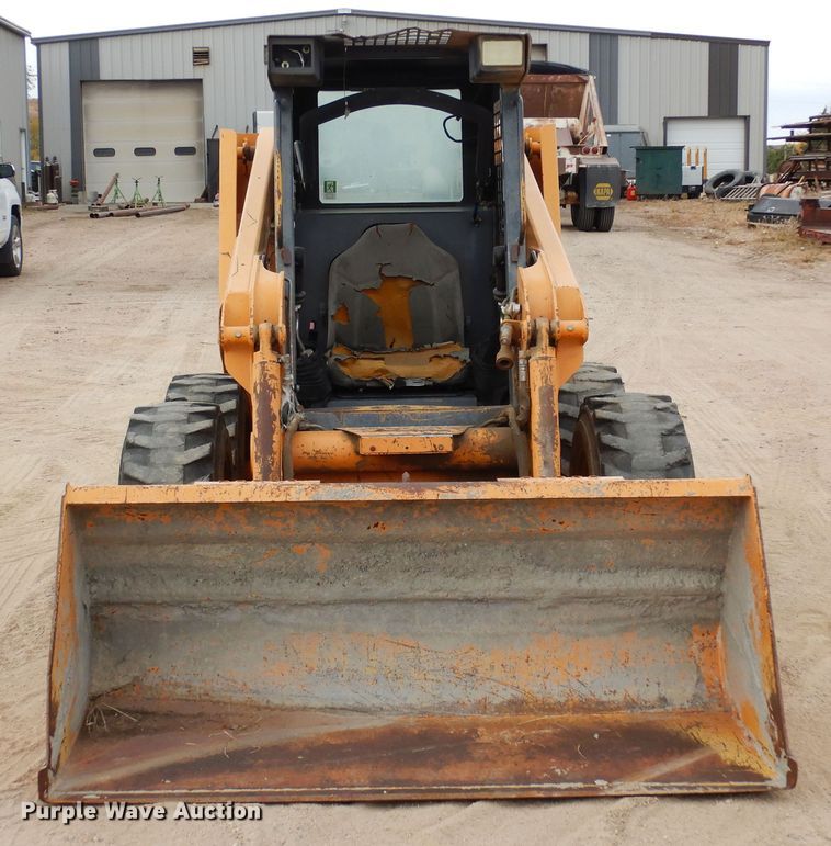 image for item DF8186 2003 Case 60XT  skid steer loader
