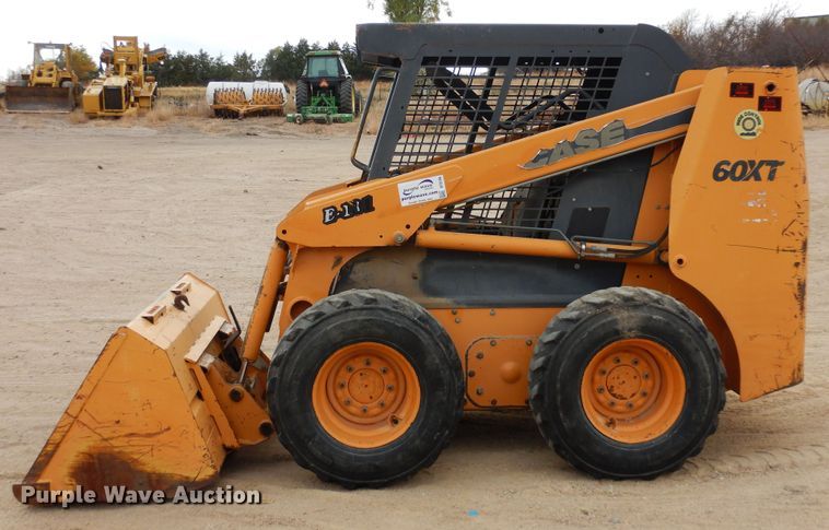 image for item DF8186 2003 Case 60XT  skid steer loader