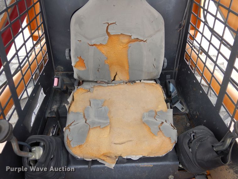 image for item DF8186 2003 Case 60XT  skid steer loader