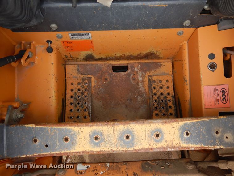 image for item DF8186 2003 Case 60XT  skid steer loader