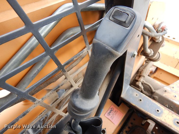 image for item DF8186 2003 Case 60XT  skid steer loader