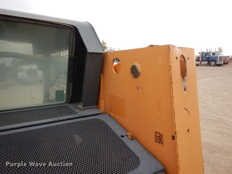 image for item DF8186 2003 Case 60XT  skid steer loader