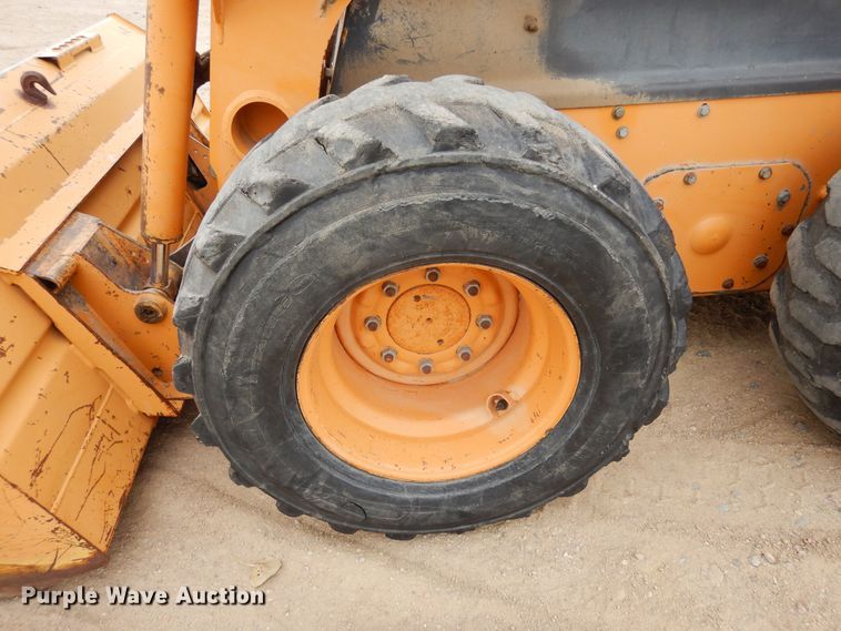 image for item DF8186 2003 Case 60XT  skid steer loader