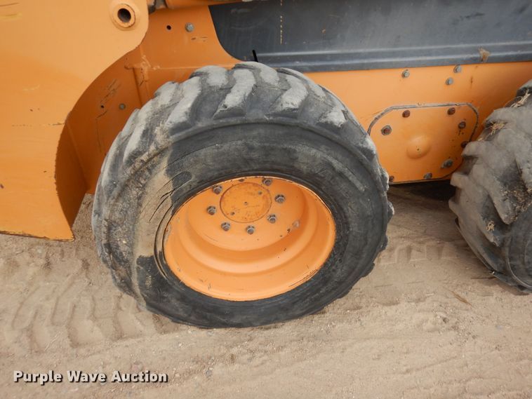 image for item DF8186 2003 Case 60XT  skid steer loader