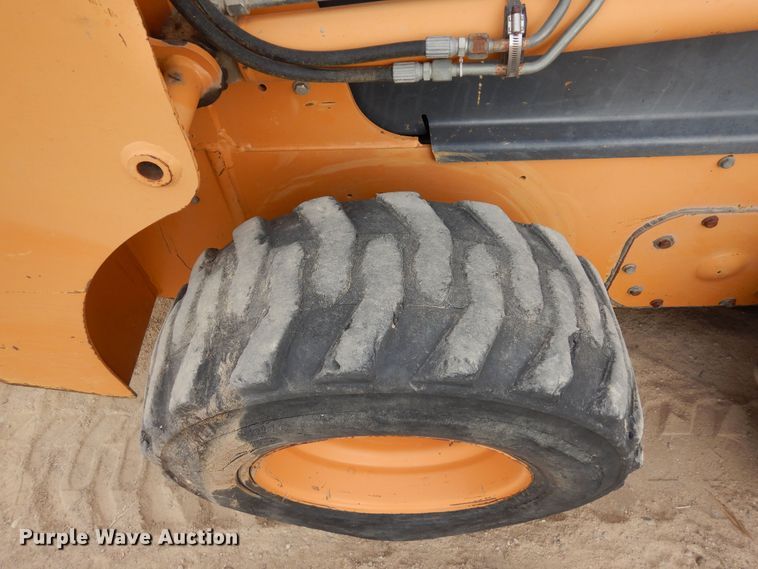 image for item DF8186 2003 Case 60XT  skid steer loader