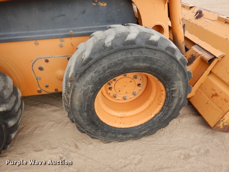 image for item DF8186 2003 Case 60XT  skid steer loader