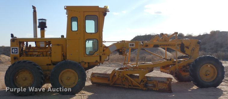 image for item DF8191 1973 Caterpillar 12F  rigid frame motor grader