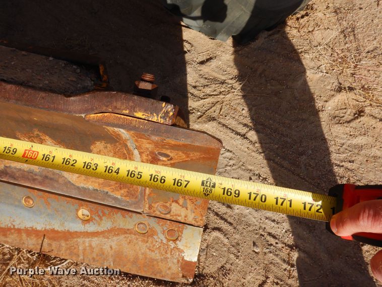 image for item DF8191 1973 Caterpillar 12F  rigid frame motor grader