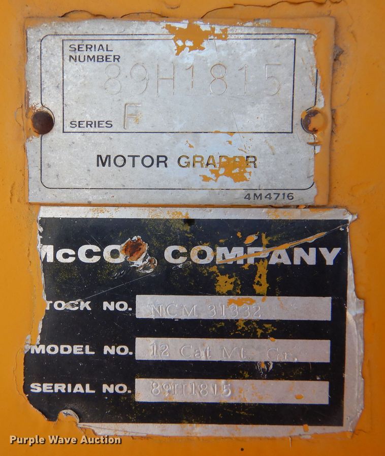 image for item DF8191 1973 Caterpillar 12F  rigid frame motor grader