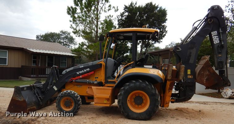 image for item DJ0825 2013 Volvo BL60B  backhoe