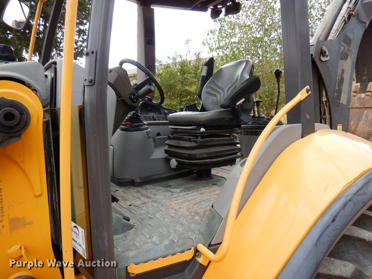 image for item DJ0825 2013 Volvo BL60B  backhoe