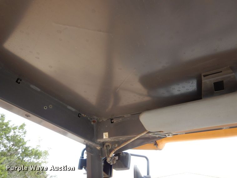 image for item DJ0825 2013 Volvo BL60B  backhoe