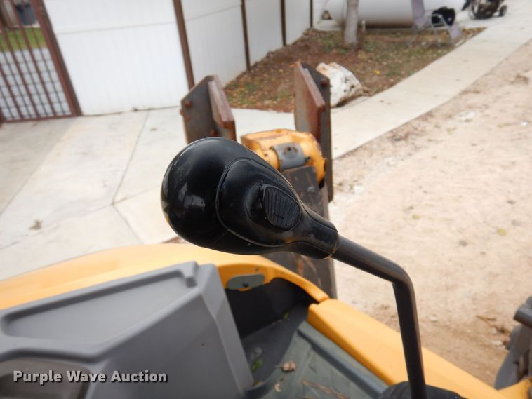 image for item DJ0825 2013 Volvo BL60B  backhoe